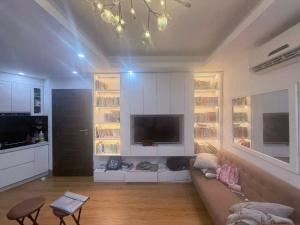 BÁN NHÀ XÃ ĐÀN, DT 32M2, 6 TẦNG, MT 6.7M, GIÁ NHỈNH 9 TỶ